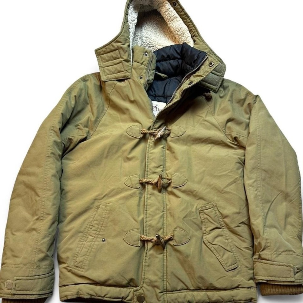 Hollister army green hooded quilted jacket toggle closures size small